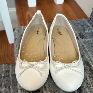 White girls size 13 flats